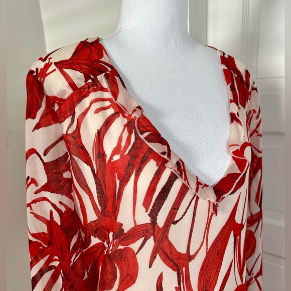 NWT Mango Suiting Red Floral V-Neck Sheer Long Sleeve Tunic Dress, Size 8 US - Picture 8 of 13